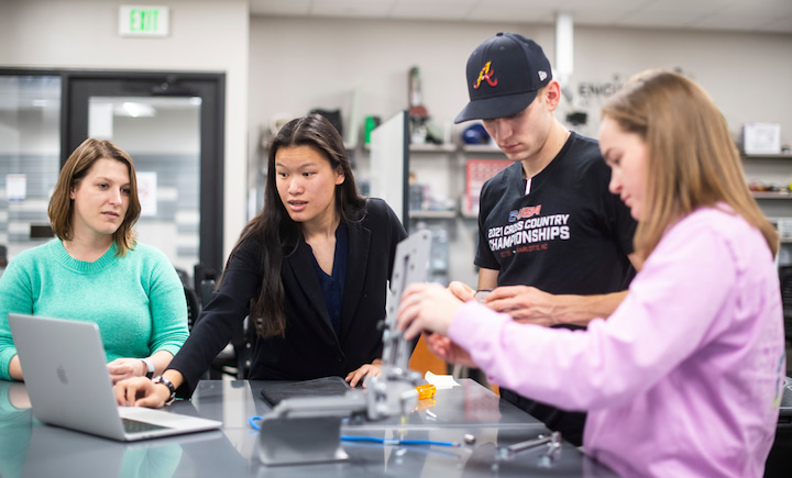 Students in a lab work class